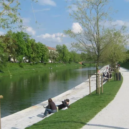 Riverside Ljubljanica With Private Parking Apartment Laibach